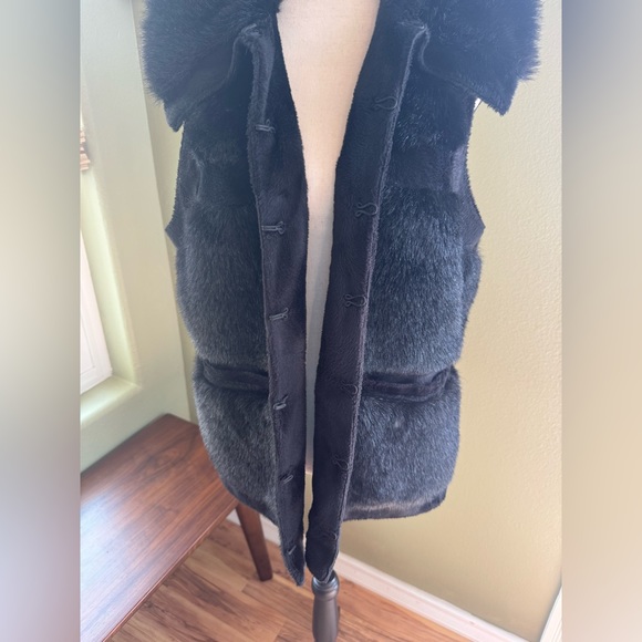 Rachel Zoe Faux Fur Vest - Picture 5 of 11